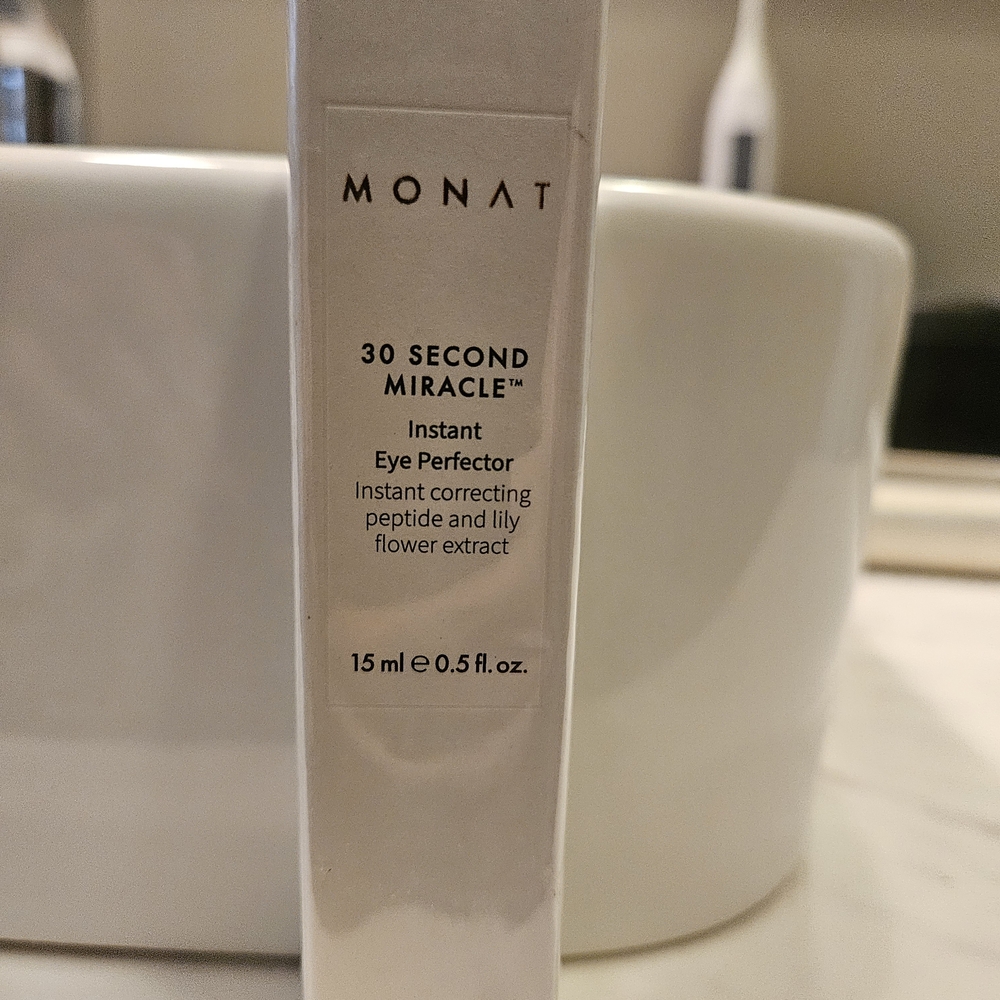 MONAT 30 Second Miracle Instant Eye Perfector - White